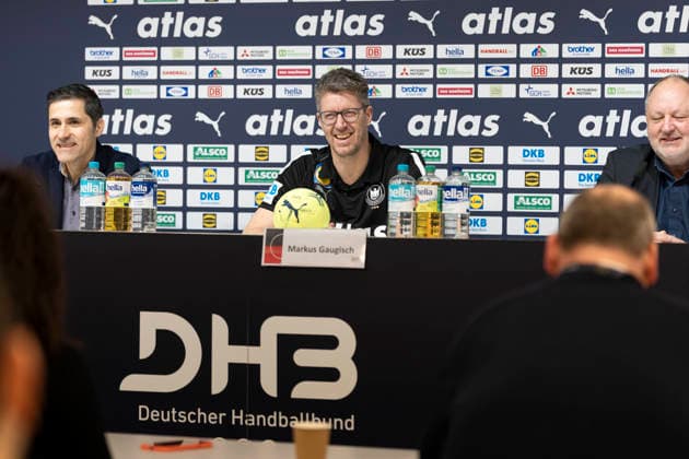 Men s Handball International Germany vs Croatia, 11 01 2026 HANNOVER, GERMANY JANUARY 11 Markus Gaugisch extends his contract with the DHB as women s national coach during the match between Men s Handball International Germany vs Croatia at ZAG Arena on January 11, 2026 in Hannover, Germany Copyright: xBEAUTIFULxSPORTS KennyxBeelex
