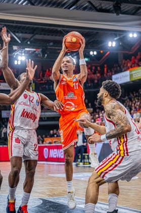 1 Basketball Bundesliga, easyCredit BBL, Season 2025 2026, Men, Main Round, 15 Matchday, 11 01 2026, RASTA Vechta Fitness First Würzburg Baskets Alonzo Verge 11 RASTA Vechta in action Vechta RASTA Dome Lower Saxony Germany