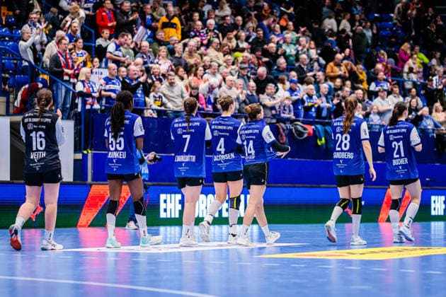 The team of HSG Blomberg Lippe is disappointed sad after 25 26 defeat GER, HSG Blomberg Lippe GER vs Chambray Touraine Handball FRA , Handball, EHF European League Women, Group Phase, 11 01 2026 GER, HSG Blomberg Lippe GER vs Chambray Touraine Handball FRA , Handball, EHF European League Women, Group Phase, 11 01 2026 Lemgo Copyright: xEibner-Pressefoto JanxRollingerx EP_JSK