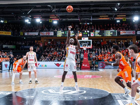 Charles Thompson Fitness First Wuerzburg Baskets, 32 at free throw RASTA Vechta vs Fitness First Wuerzburg Baskets, Basketball, easyCredit Basketball Bundesliga, Matchday 15, Season 2025 2026, 11 01 2026 RASTA Vechta vs Fitness First Wuerzburg Baskets, Basketball, easyCredit Basketball Bundesliga, Matchday 15, Season 2025 2026, 11 01 2026 Vechta Copyright: xEibner-Pressefoto DamianxKruczynx EP_DKI