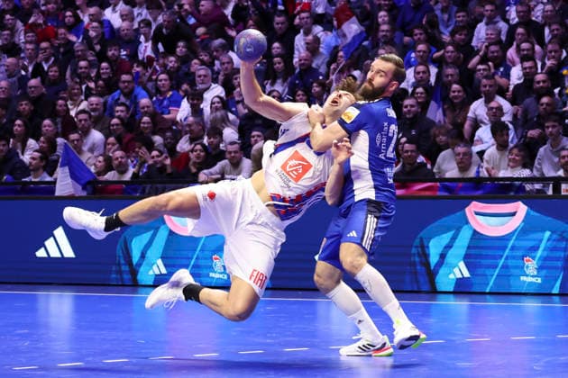 Handball, Länderspiel, Frankreich - Island HANDBALL : France Vs Islande - Tournoi de France - 11 01 2026 Thibaud Briet (France) Vs Teitur Orn Einarsson (Islande) ParisFrance  Copyright: xMichaelxBaucherx