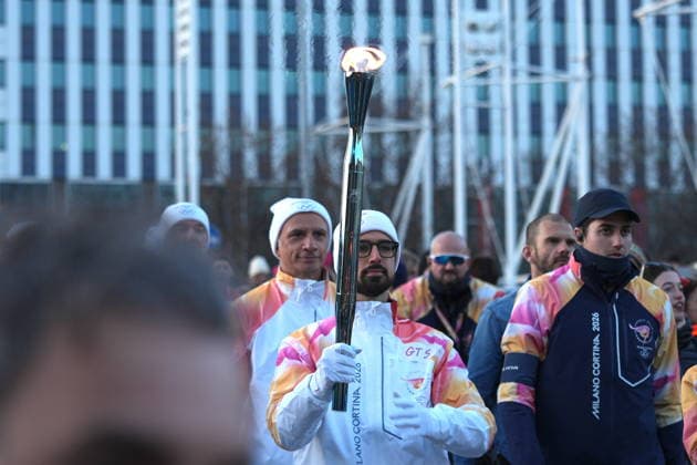 Turin, the arrival of the Milan-Cortina 2026 Olympic Flame, through the city along an 11 km route  Copyright: xriccardoxgiordanox xipa-agency.netx xriccardoxgiordanox IPA_Agency_IPA69938699