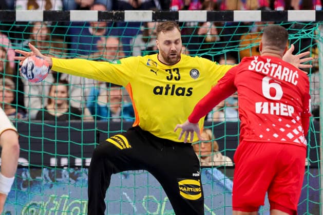 Goalkeepers Andreas Wolf Germany and Mario Sostaric Croatia battle for the ball, Friendly match, Germany vs Croatia, ZAG Arena, January 11, 2026 in Hannover, Germany Photo by Marco Steinbrenner DeFodi Images Goalkeepers Andreas Wolf Germany and Mario Sostaric Croatia battle for the ball, Friendly match, Germany vs Croatia, ZAG Arena, January 11, 2026 in Hannover, Germany Photo by Marco Steinbrenner DeFodi Images
