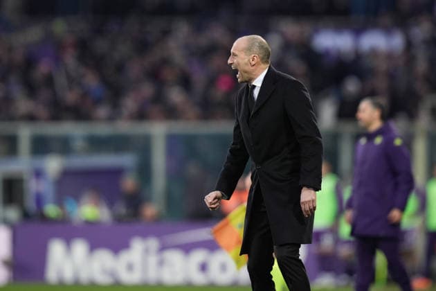 Fußball, Italien, AC Florenz - AC Mailand AC MilanÕs head coach Massimiliano Allegri shouts instructions to his players during the Serie A soccer match between Fiorentina and Milan at the Artemio Franchi Stadium in Florence, north Italy - Sunday, January 11, 2026 -  Copyright: xMassimoxPaolone LaPressex