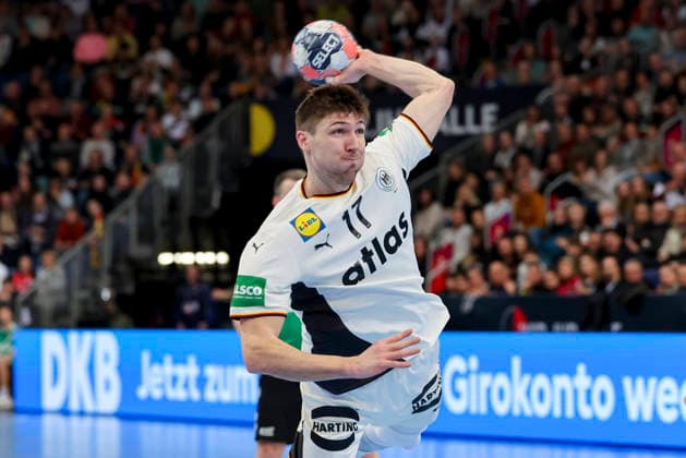 Lukas Zerbe Germany controls the ball, Friendly match, Germany vs Croatia, ZAG Arena, January 11, 2026 in Hannover, Germany Photo by Marco Steinbrenner DeFodi Images Lukas Zerbe Germany controls the ball, Friendly match, Germany vs Croatia, ZAG Arena, January 11, 2026 in Hannover, Germany Photo by Marco Steinbrenner DeFodi Images