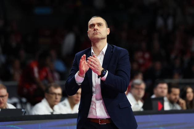 Marko Stankovic Telekom Baskets Bonn, Head Coach applauds, GER, FC Bayern Basketball vs Telekom Baskets Bonn, Basketball, easycredit Basketball Bundesliga, Matchday 15, Season 2025 2026, 11 01 2026, GER, FC Bayern Basketball vs Telekom Baskets Bonn, Basketball, easycredit Basketball Bundesliga, Matchday 15, Season 2025 2026, 11 01 2026 Muenchen Copyright: xEibner-Pressefoto JennixMaulx EP_JML
