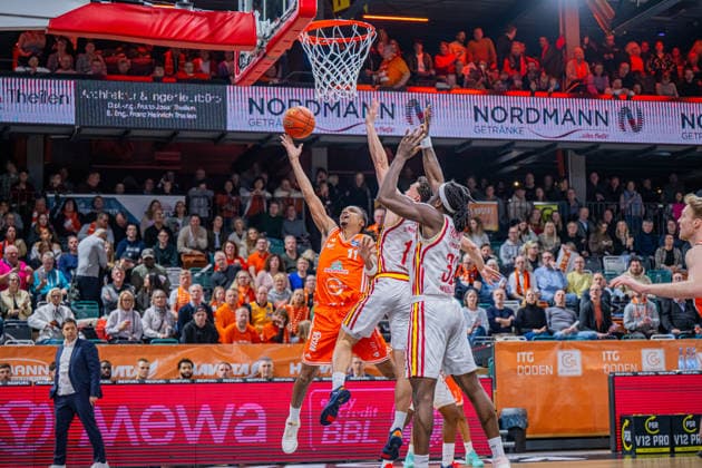 1 Basketball Bundesliga, easyCredit BBL, Season 2025 2026, Men, Main Round, 15 Matchday, 11 01 2026, RASTA Vechta Fitness First Würzburg Baskets Alonzo Verge 11 RASTA Vechta at the Korbleger Vechta RASTA Dome Niedersachsen Germany