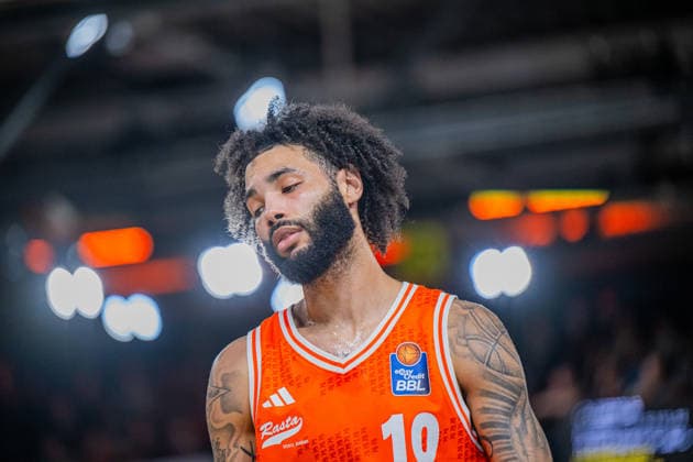 1 Basketball Bundesliga, easyCredit BBL, Season 2025 2026, Men, Main Round, Matchday 15, 11 01 2026, RASTA Vechta Fitness First Würzburg Baskets Tevin Brown 10 RASTA Vechta during the game Vechta RASTA Dome Lower Saxony Germany