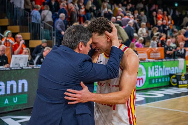 1 Basketball Bundesliga, easyCredit BBL, Season 2025 2026, Men, Main Round, Matchday 15, 11 01 2026, RASTA Vechta Fitness First Würzburg Baskets Brae Ivey 11 Fitness First Würzburg Baskets and Sasa Filipovski Head Coach Fitness First Würzburg Baskets after the game Vechta RASTA Dome Lower Saxony Germany