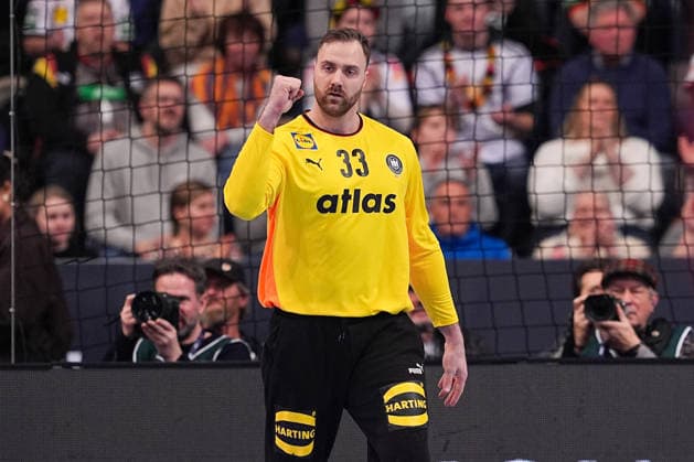11 01 2026, xydrx, handball, mens international match, Germany Croatia, ZAG Arena Andreas Wolff GER 33 cheering Lower Saxony Germany