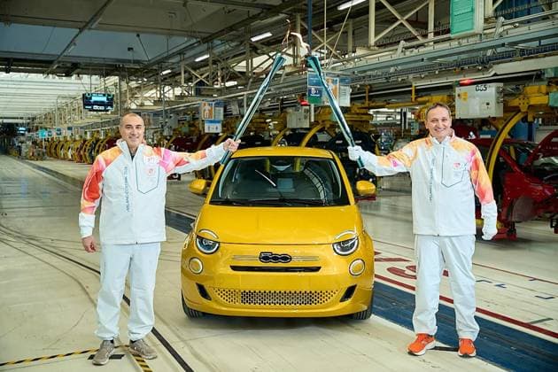 January 11, 2026, Torino: Dopo aver attraversato alcuni dei principali siti produttivi italiani del Gruppo - Pomigliano d Arco, Melfi e Modena - il viaggio della Fiamma Olimpica verso Milano Cortina 2026 raggiunge lo storico stabilimento di Mirafiori a Torino, con una cerimonia speciale alla presenza di John Elkann, Presidente di , che ha acceso la fiaccola con la Fiamma Olimpica, e nelle vesti di tedofori, di Emanuele Cappellano, COO Enlarged Europe, e Olivier Francois, CEO di FIAT e Global CMO di , Torino, 11 gennaio 2026 ANSA ufficio stampa ++FOTO DIFFUSA DALL UFFICIO STAMPA - USARE SOLO PER ILLUSTRARE OGGI LA NOTIZIA INDICATA NEL TITOLO - NON ARCHIVIARE FOTO NON IN VENDITA - DA USARE SOLO PER FINI GIORNALISTICI - NPK+++ .---.An handout picture provided by press office shows the journey of the Olympic Flame towards Milano Cortina 2026 which reaches the historic Mirafiori factory in Turin, with a special ceremony in the presence of John Elkann, President of , who lit the torch with the Olympic Flame, and in the guise of torchbearers, Emanuele Cappellano, COO Enlarged Europe, and Olivier Francois, CEO of FIAT and Global CMO of , Turin, 11 January 2026 ANSA press office handout +++ ANSA PROVIDES ACCESS TO THIS HANDOUT PHOTO TO BE USED SOLELY TO ILLUSTRATE NEWS REPORTING OR COMMENTARY ON THE FACTS OR EVENTS DEPICTED IN THIS IMAGE - NO ARCHIVING - NO LICENSING - NPK Milano Cortina: La Fiamma Olimpica Fa Tappa Allo Storico Stabilimento Di Mirafiori  - ZUMAa110 20260111_zaf_a110_048 Copyright: xStellantisx