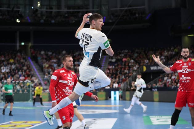 11 01 2026, xgox, handball, international match, Germany Croatia v l Lukas Zerbe Germany, 17 throws goal, goal scorer, scores goal, scores the goal Hannover