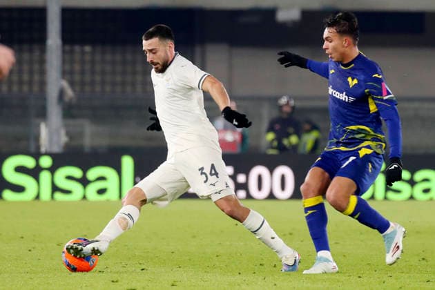 Lazio™s Mario Gila Verona™s Giovane during the Serie A soccer match between Hellas Verona and Lazio at the Bentegodi Stadium in Verona, north west Italy - Sunday , January 11 , 2026. - Soccer .  Copyright: xPaolaxGarbuio Lapressex