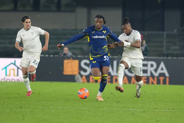 CALCIO - Serie A - Hellas Verona FC vs SS Lazio Armel Bella-Kotchap of Hellas Verona FC followed by Tijjani Noslin of SS Lazio during the soccer match between Hellas Verona FC and SS Lazio, MD20 of Serie A Enilive Italian soccer championship 2025 2026 at Marcantonio Bentegodi Stadium on January 11, 2026, Verona, Italy. Verona Italy  Copyright: xIPAxSport ABACAx