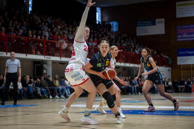 Saarlouis Royals Nr 9 Emma Eichmeyer GiroLive Panthers Osnabrück 73 65 Saarlouis Royals 1 Women Basketball Bundesliga 1DBBL Panthers vs Royals