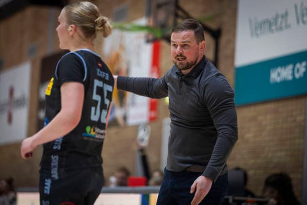 MatÄ ss RoÅ¾lapa LVA Headcoach Royals GiroLive Panthers Osnabrück 73 65 Saarlouis Royals 1 Womens Basketball Bundesliga 1DBBL Panthers vs Royals