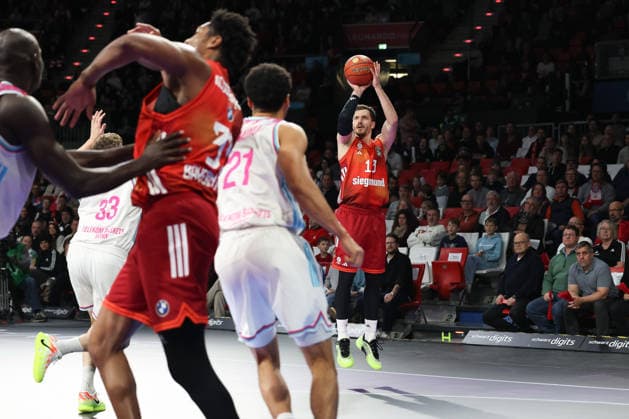 Andreas Obst FC Bayern Basketball, 13 at the throw, GER, FC Bayern Basketball vs Telekom Baskets Bonn, Basketball, easycredit Basketball Bundesliga, 15 Matchday, Season 2025 2026, 11 01 2026, GER, FC Bayern Basketball vs Telekom Baskets Bonn, Basketball, easycredit Basketball Bundesliga, 15 Matchday, Season 2025 2026, 11 01 2026 Muenchen Copyright: xEibner-Pressefoto JennixMaulx EP_JML