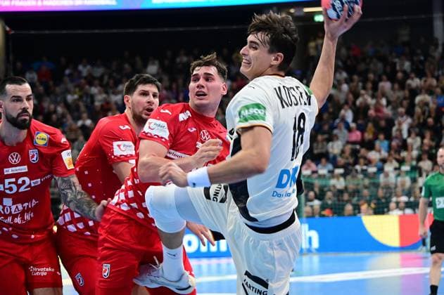 11 01 2026 xkhx ZAG Arena Hannover International match of the German national handball team against Croatia in preparation for the European Handball Championship 2026 Julian Köster GER