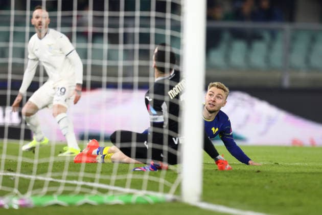 January 11, 2026, Verona, Veneto, Italy: VICTOR NELSSON 15 of Hellas Verona looks dejected for scoring against his side own on Matchday 20 of 38 of the Serie A 2025 26 between HELLAS VERONA and LAZIO at the Bentegodi Stadium in Verona, Italy Verona Italy - ZUMAc179 20260111_zep_c179_037 Copyright: xMickaelxChavetx