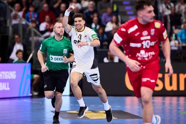 Handball men Laenderspiel Germany Croatia on 11 01 2026, goal for Germany by Renars Uscins 23 Germany Hannover ZAG arena Niedersachsen Germany