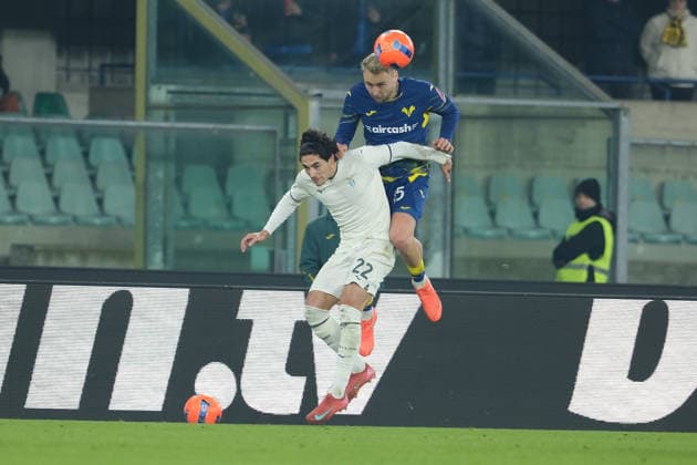 Hellas Verona FC v SS Lazio - Serie A Victor Nelsson of Hellas Verona FC and Matteo Cancellieri of SS Lazio duel during the soccer match between Hellas Verona FC and SS Lazio, MD20 of the Serie A Enilive Italian soccer championship 2025 2026 at Marcantonio Bentegodi Stadium in Verona, Italy, on January 11, 2026. Verona Italy  Copyright: xRobertoxTommasinix originalFilename:tommasini-hellasve260111_npexA.jpg