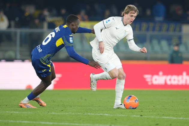 Hellas Verona FC v SS Lazio - Serie A Nicolo Rovella of SS Lazio plays during the soccer match between Hellas Verona FC and SS Lazio, MD20 of Serie A Enilive Italian soccer championship 2025 2026 at Marcantonio Bentegodi Stadium in Verona, Italy, on January 11, 2026. Verona Italy  Copyright: xRobertoxTommasinix originalFilename:tommasini-hellasve260111_npjXF.jpg