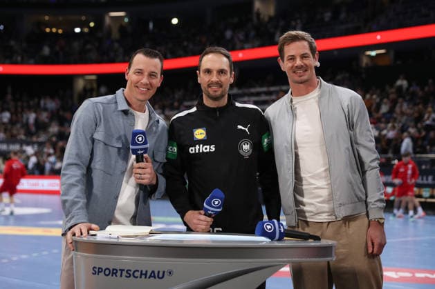 11 01 2026, xgox, handball, international match, Germany Croatia f l Dominik Klein, Benjamin Chatton, Alex Schlüter Hanover