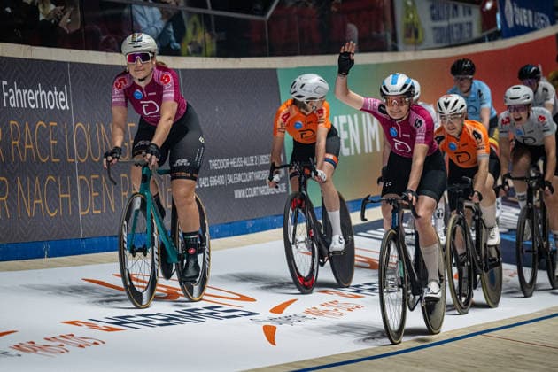 ABMA Maureen, SELVA Francesca Sixdays Bremen 2026 Team 5 ABMA Maureen NED Black SELVA Francesca GER Red Landscape horizontal Landscape Event Event Sixdays Bremen 2026 Category Category Cycling Track Cycling Sixdays Elite Women Location Location Europe Germany Bremen ÖVB Arena Discipline Teampresentation Distance m Date Date 11 01 2026 Sunday Day 3