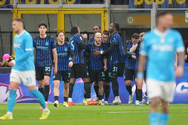 MILAN, ITALY, JANUARY 11: Federico Dimarco of FC Internazionale Milano celebrates during the Serie A match between FC Internazionale Milano and SSC Napoli in Milan, Italy. Copyright: xFOTOAGENZIAx