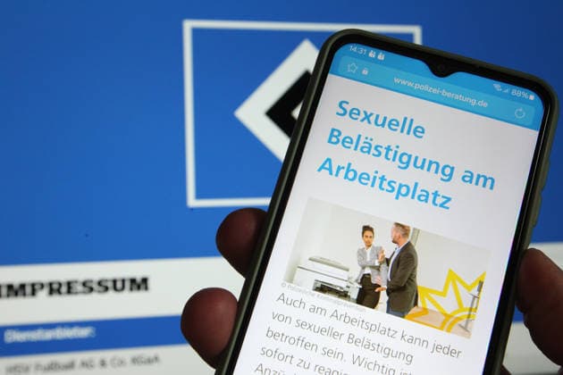 The website of polizei Beratung de, which provides information on offers of help in the event of sexual harassment in the workplace, among other things, was called up on a smartphone. Behind this, the website of HSV Fußball AG Co KGaA with the imprint was called up on a laptop Employees of the Bundesliga soccer club accuse the former sports director of the Bundesliga soccer club, Stefan Kuntz, of having sexually harassed them, according to information from Bild Kuntz, who officially resigned from his position at HSV for family reasons, defended himself against the accusations in a statement published on his Instagram account Symbolic image Symbolic photo Schnelsen Hamburg