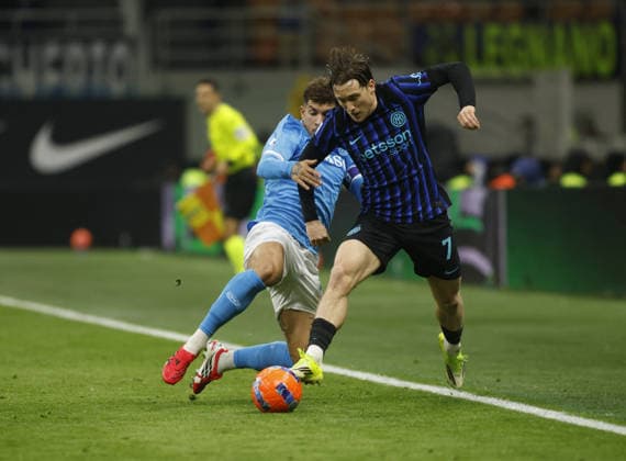 CALCIO - Serie A - Inter - FC Internazionale vs SSC Napoli Piotr Zieli?ski of FC Inter and Giovanni Di Lorenzo of SSC Napoli during the Italian Serie A, 2025 26 season, football match between FC Inter and SSC Napoli on 11 January 2026 at â?? Giueppe Meazza â?? Stadium, San Siro, Milan, Italy. Photo Nderim KACELI Milan Italy  Copyright: xIPAxSport ABACAx