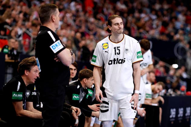 GISLASON Alfred Trainer Team Germany with KNORR Juri DHB Handball Laenderspiel Germany Croatia on 11 01 2026 in Hanover in the ZAG Arena Copyright: xLacixPerenyix