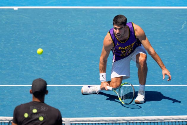 January 12, 2026: CARLOS ALCARAZ of Spain practises on Rod Laver Arena ahead of the 2026 Australian Open in Melbourne, Australia. Cal Media Melbourne Australia - ZUMAc04_ 20260112_faf_c04_016 Copyright: xSydneyxLowx