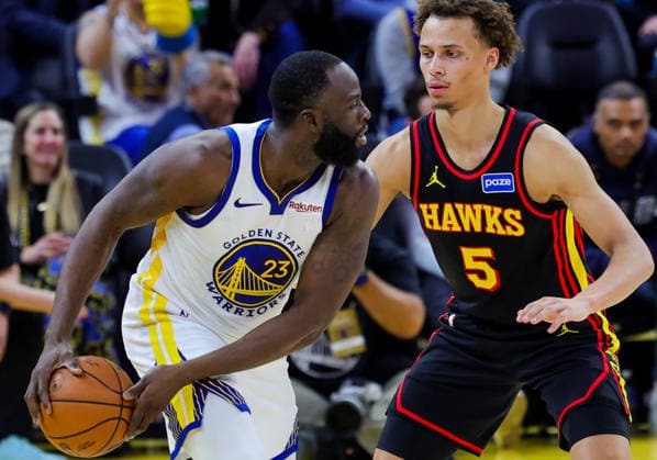 (260112) -- SAN FRANCISCO, Jan. 12, 2026 -- Golden State Warriors Draymond Green (L) competes during the 2025-2026 NBA, Basketball Herren, USA regular season basketball match between Golden State Warriors and Atlanta Hawks in San Francisco, the United States, Jan. 11, 2026. (Photo by Xinhua) (SP)U.S.-SAN FRANCISCO-BASKETBALL-NBA-WARRIORS VS HAWKS ArthurxDong 