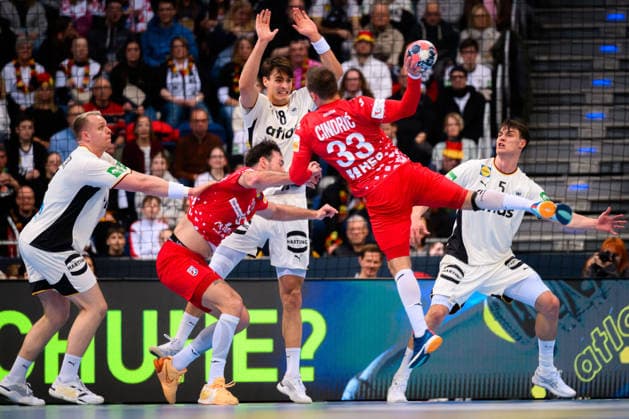 Hannover Handball Laenderspiel Germany Croatia from left Justus Fischer Germany , Veron Nacinovic Croatia , Julian Köster Koester Germany , Luka Cindric Croatia , Miro Schluroff Germany Hannover ZAG Arena Nordrhein Westfalen Germany