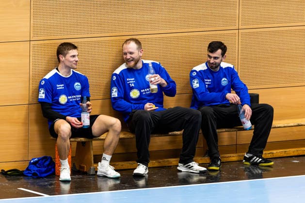 12 01 2026, GER, Handball, Men, Season 25 26, Daikin 1 Bl, ThSV Eisenach Training kick-off 2026 ThSV Eisenach starts training again after the turn of the year in the picture Vincent Buechner ThSV Eisenach,74 , Peter Walz ThSV Eisenach,14 , Matija Spikic ThSV Eisenach,1 99817 Eisenach Werner Assmann Halle Am Sportp Thueringen Germany