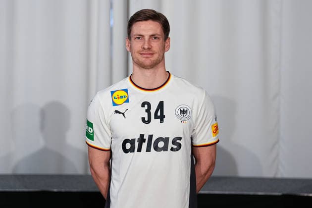 12 01 2026, xydrx, handball, portrait session of the German national team in Hanover ahead of the EHF Euro 2026 Rune Dahmke Lower Saxony Germany