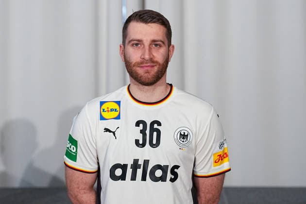 12 01 2026, xydrx, handball, portrait session of the German national team in Hanover ahead of the EHF Euro 2026 Lukas Mertens Lower Saxony Germany