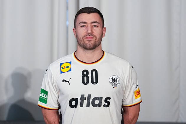 12 01 2026, xydrx, handball, portrait session of the German national team in Hanover ahead of the EHF Euro 2026 Jannik Kohlbacher Lower Saxony Germany