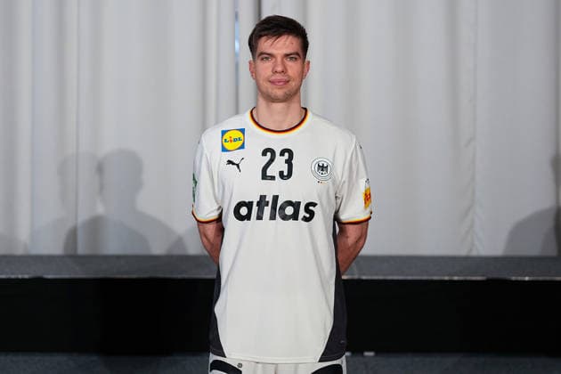 12 01 2026, xydrx, handball, portrait session of the German national team in Hanover ahead of the EHF Euro 2026 Renars Uscins Lower Saxony Germany