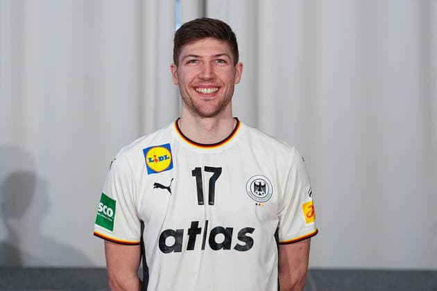 12 01 2026, xydrx, handball, portrait session of the German national team in Hanover ahead of the EHF Euro 2026 Lukas Zerbe Lower Saxony Germany
