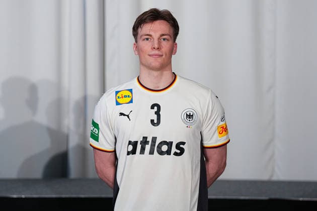 12 01 2026, xydrx, handball, portrait session of the German national team in Hanover ahead of the EHF Euro 2026 Nils Lichtlein Lower Saxony Germany