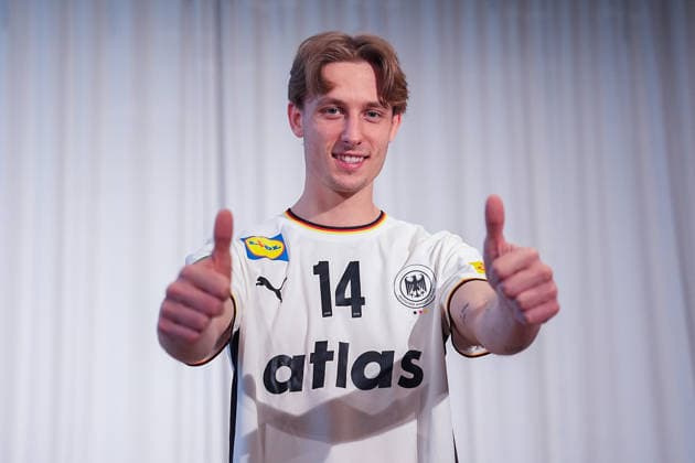 12 01 2026, xydrx, handball, portrait session of the German national team in Hanover ahead of the EHF Euro 2026 Mathis Haeseler Lower Saxony Germany
