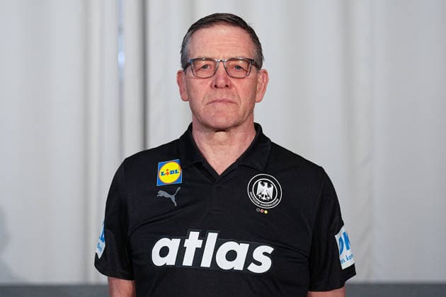 12 01 2026, xydrx, handball, portrait session of the German national team in Hanover ahead of the EHF Euro 2026 Alfred Gislason Head Coach German National Handball Team Lower Saxony Germany