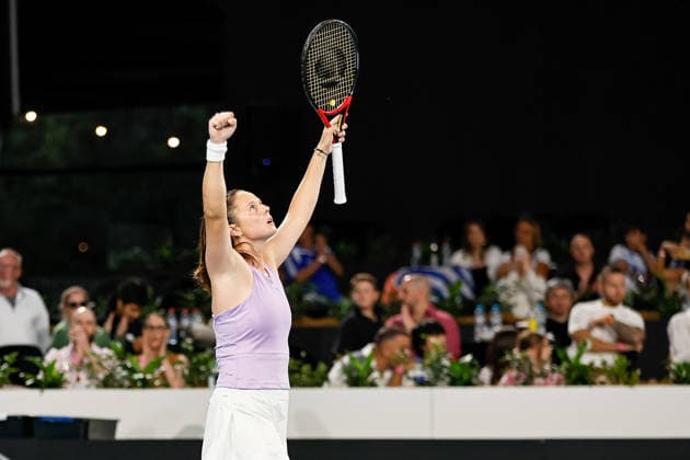 January 12, 2026, Adelaide, South Australia, Australia: DARIA KASATKINA of Australia raises her arms to the sky as she wins her first match as a representative of Australia, during the 2026 Adelaide International Tennis Tournament Adelaide Australia - ZUMAw216 20260112_zsp_w216_032 Copyright: xMarkxWilloughbyx