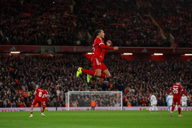 Football - FA Cup - 3rd Round - Liverpool FC v Barnsley FC LIVERPOOL, ENGLAND - Monday, January 12, 2026: Liverpool s captain Virgil van Dijk before the FA Cup 3rd Round match between Liverpool FC and Barnsley FC at Anfield. (Photo by David Rawcliffe Propaganda) LIVERPOOL Anfield MERSEYSIDE ENGLAND  Copyright: xPropagandaxPhotoxAgencyx P2026-01-12-Liverpool_Barnsley-38