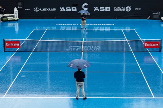 Rain delay during Round 32 Singles Men™s ASB Classic Tennis Tournament at Manuka Doctor Arena, Auckland, New Zealand on Monday 12 January 2026. Photo: Joshua Devenie z Copyright: xx
