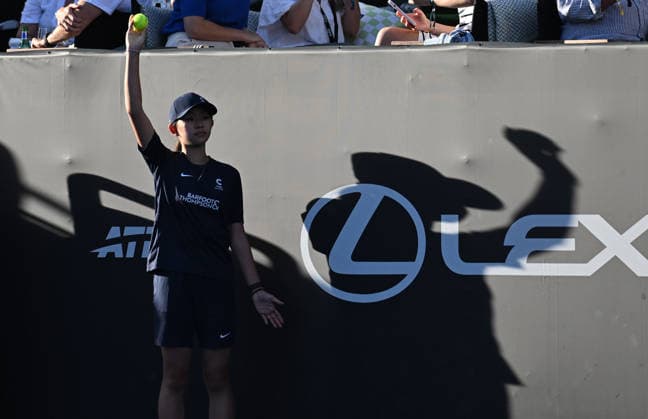 Ball girl at the ASB Classic Men™s ATP, Tennis Herren 250 tennis tournament at Manuka Doctor Arena, Auckland,New Zealand. Monday 12 January 2026. Photo: Andrew Cornaga z Auckland New Zealand Copyright: xAndrewxCornaga x
