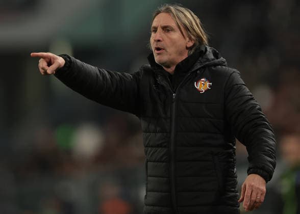 Turin, Italy, 12th January 2026. Davide Nicola Head Coach of US Cremonese reacts during the Juventus vs US Cremonese Serie A match at Allianz Stadium, Turin. Picture credit should read: Jonathan Moscrop Sportimage EDITORIAL USE ONLY. No use with unauthorised audio, video, data, fixture lists, club league logos or live services. Online in-match use limited to 120 images, no video emulation. No use in betting, games or single club league player publications. SPI_022_JM_JUVE_CREMONESE_ SPI-4412-0022