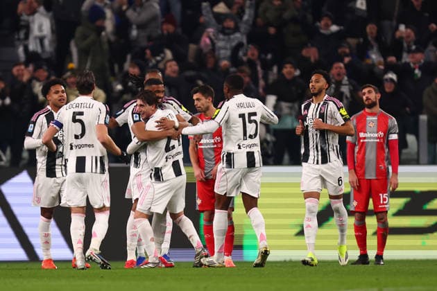 Fabio Miretti (Juventus Fc) celebrates after scoring his team s first goal with team mates, Serie A, Juventus FC v US Cremonese , Allianz Stadium, January 12, 2026, Turin, Italy.